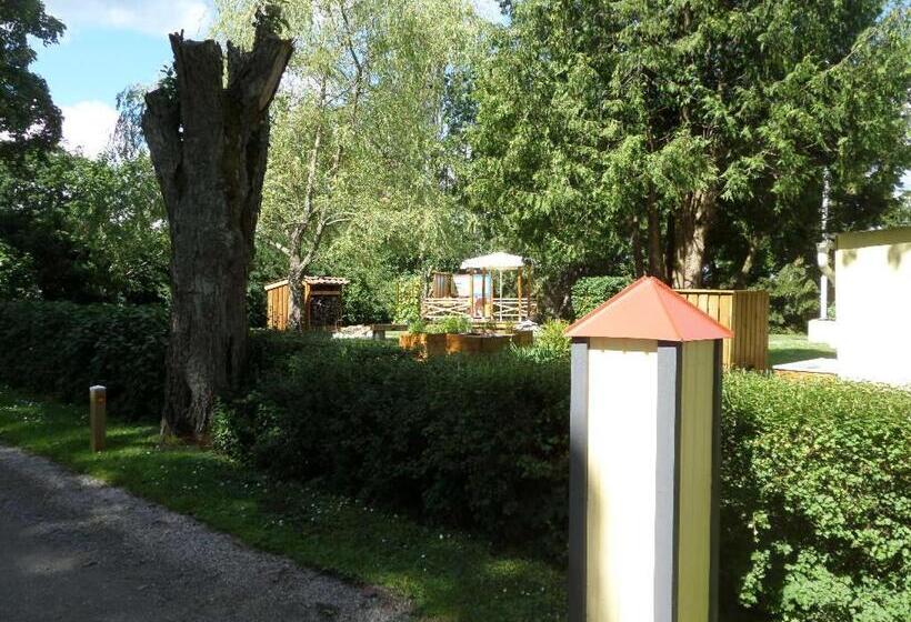 Skogis Bed & Breakfast