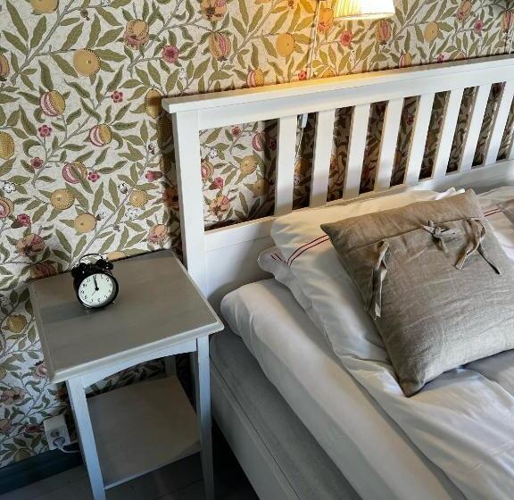 Svabesholms Kungsgårds B&b Och Pensionat Stenshuvud