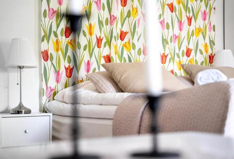 Svabesholms Kungsgårds B&b Och Pensionat Stenshuvud