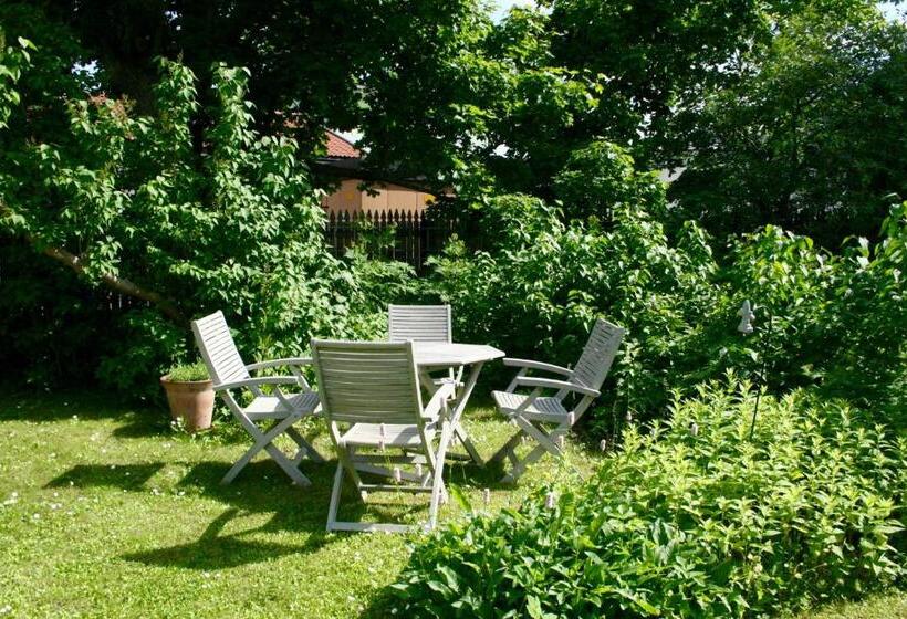 Uddens Bed & Breakfast