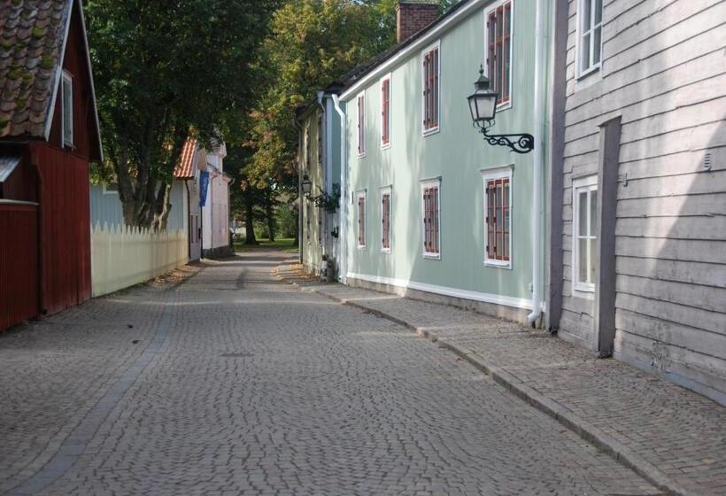 Vadstena Folkhögskola Vandrarhem