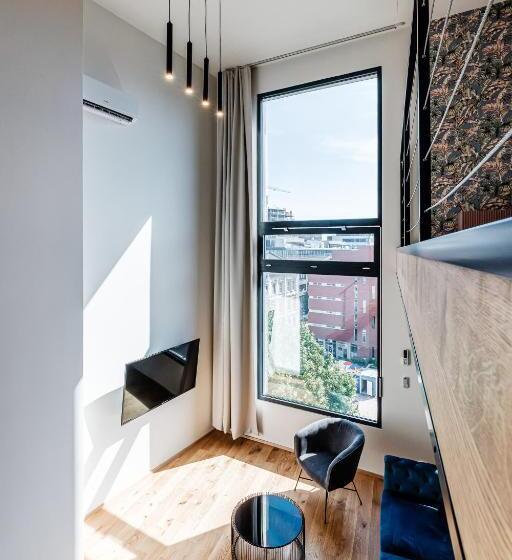 Vv Hotel & Apartments