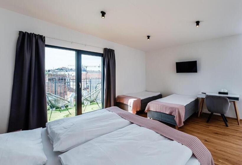 Vv Hotel & Apartments