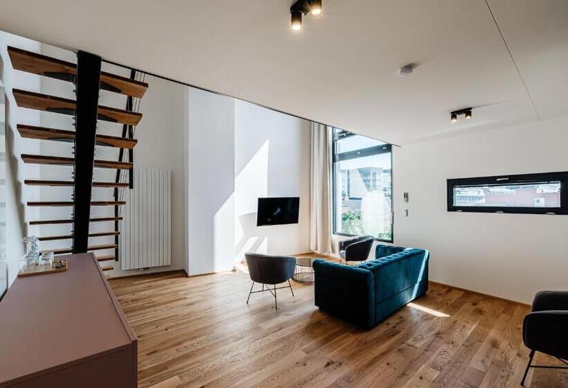 Vv Hotel & Apartments