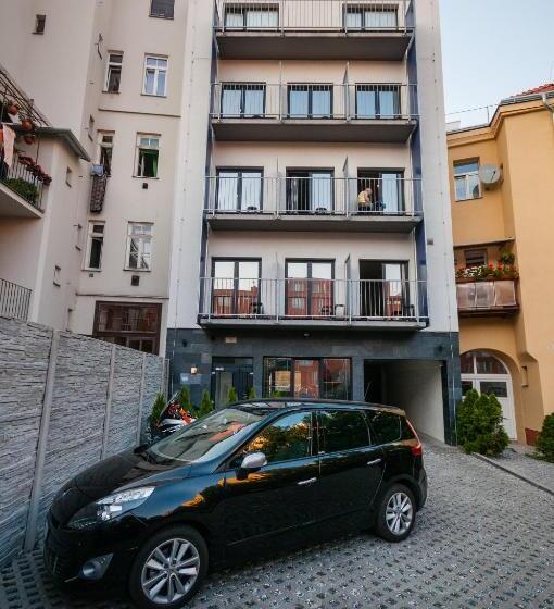 Vv Hotel & Apartments