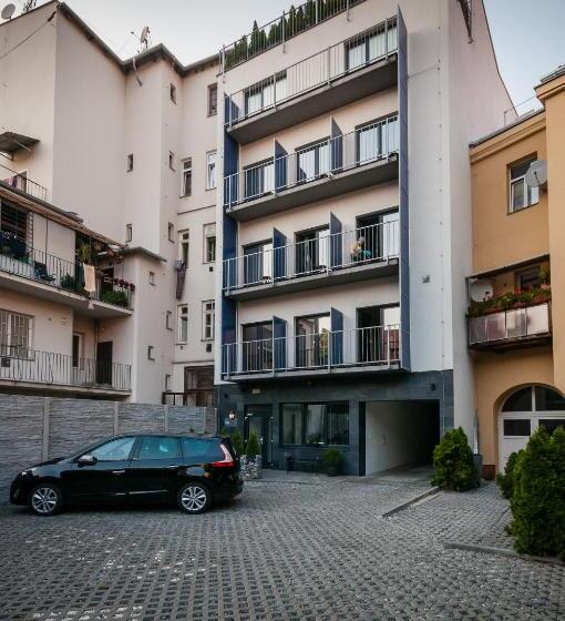 Vv Hotel & Apartments