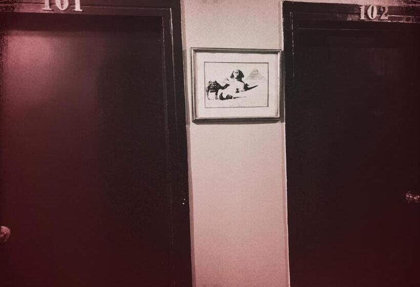 Wake Up! Cairo Hostel