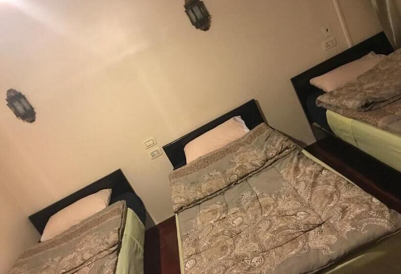 Wake Up! Cairo Hostel