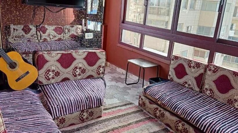 Wake Up! Cairo Hostel