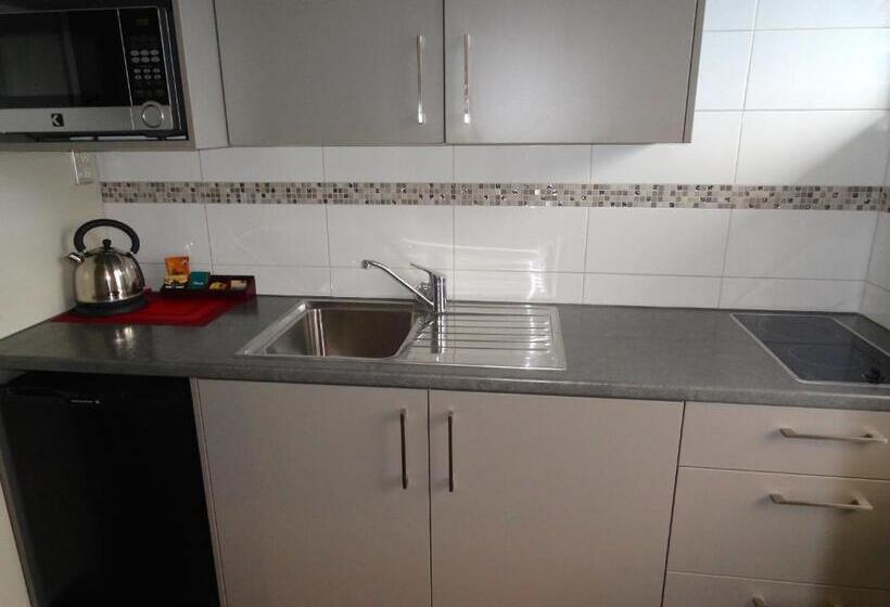 Aarburg Airport Motel