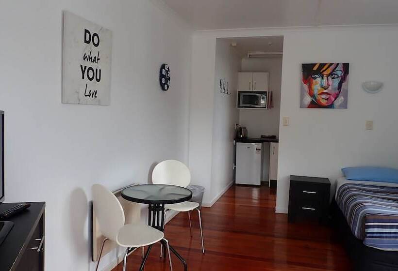 旅馆 Centabay Lodge And Backpackers