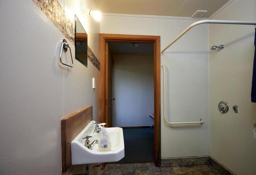 هاستل Dolphin Lodge