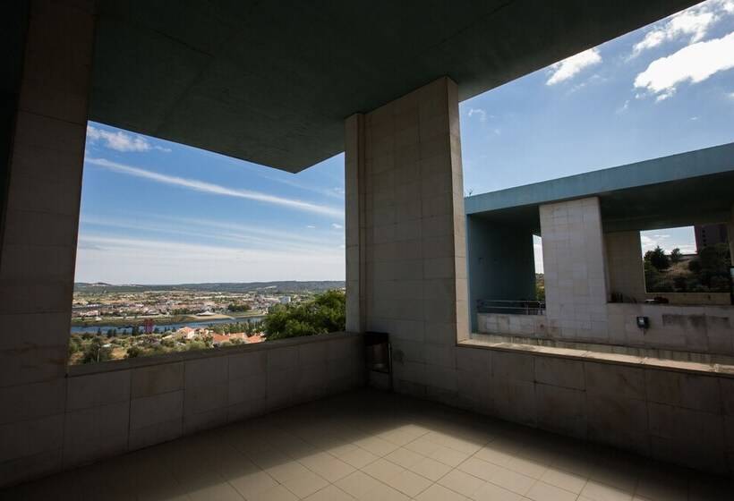 호스텔 Hi Abrantes – Pousada De Juventude