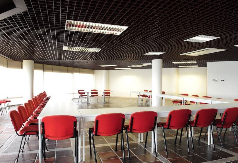 ユースホステル Hi Almada  Pousada De Juventude