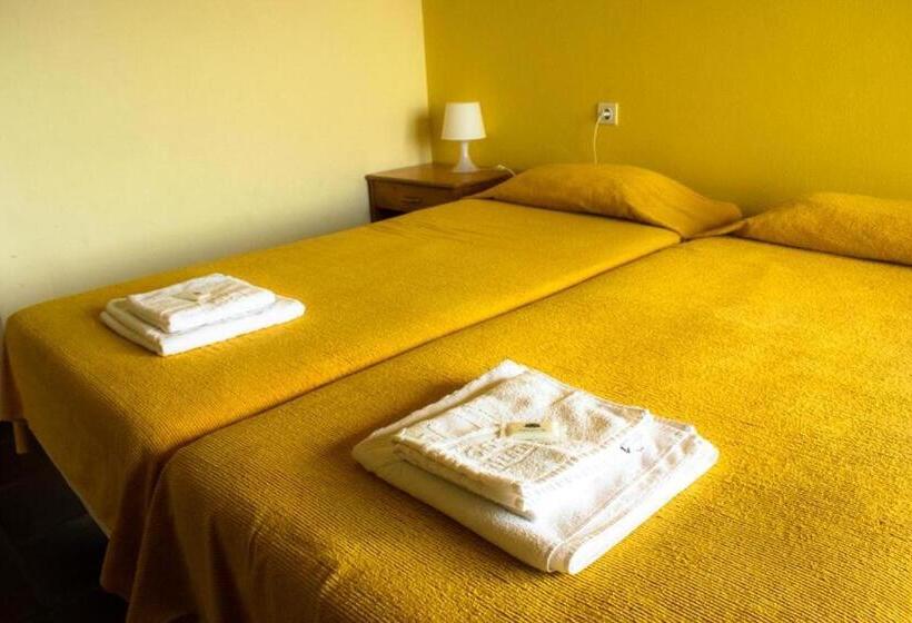 ユースホステル Hi Almada  Pousada De Juventude