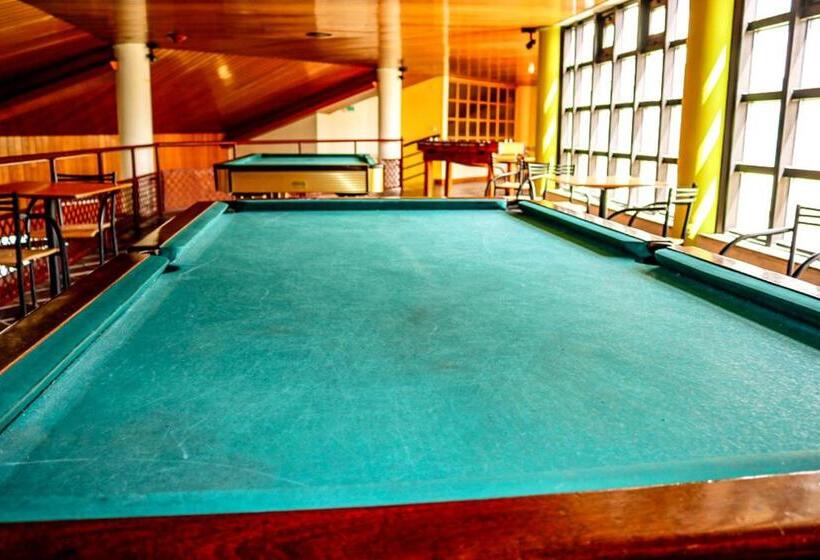 ユースホステル Hi Almada  Pousada De Juventude