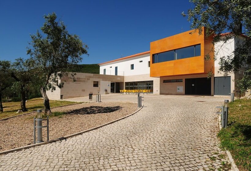 ユースホステル Hi Alvados   Pousada De Juventude