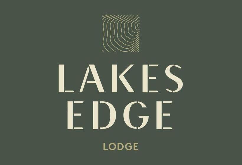 הוסטל Lakes Edge Lodge