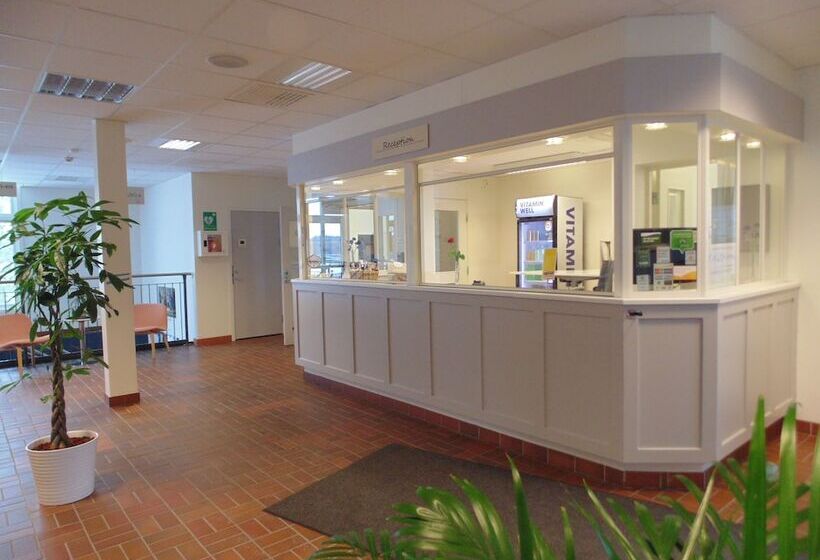 Общежитие Ljungskile Folkhögskola Kurs & Konferens L