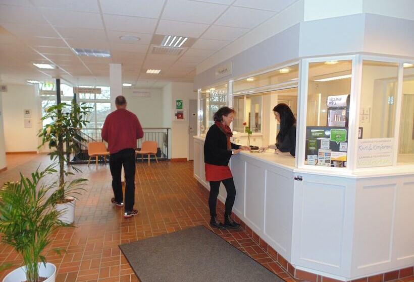 Общежитие Ljungskile Folkhögskola Kurs & Konferens L