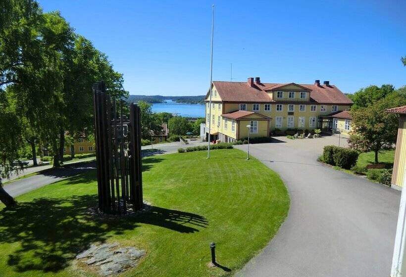 Общежитие Ljungskile Folkhögskola Kurs & Konferens L