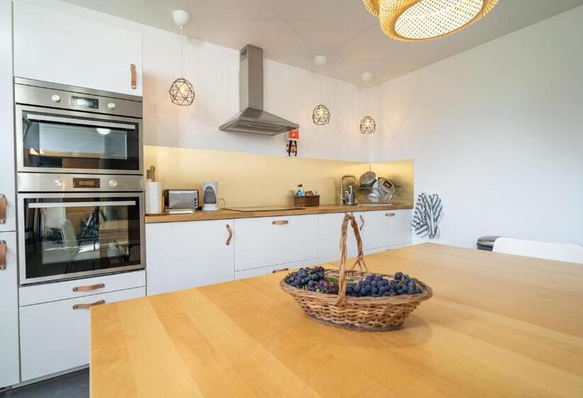 ユースホステル Madeira Surf Camp