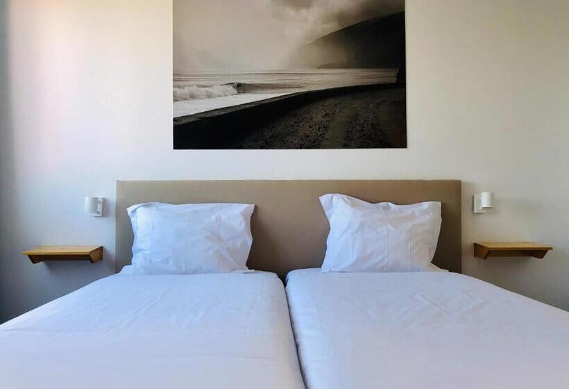 ユースホステル Madeira Surf Camp