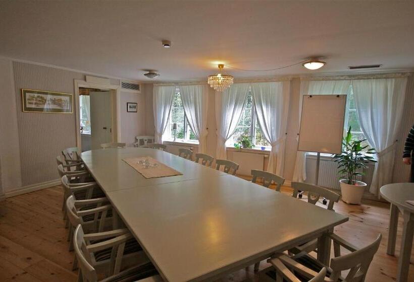 فندق صغير Nordiska Folkhogskolan Bed And Breakfast