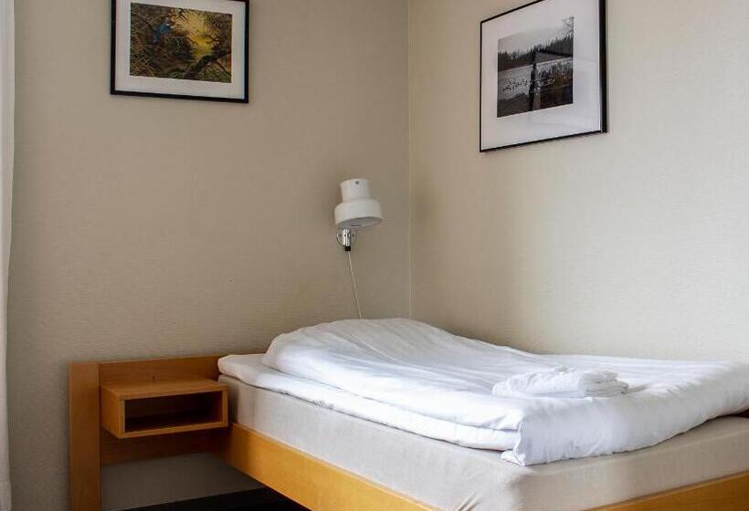 فندق صغير Nordiska Folkhogskolan Bed And Breakfast