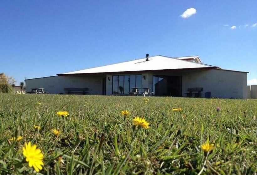 ユースホステル Old Bones Lodge