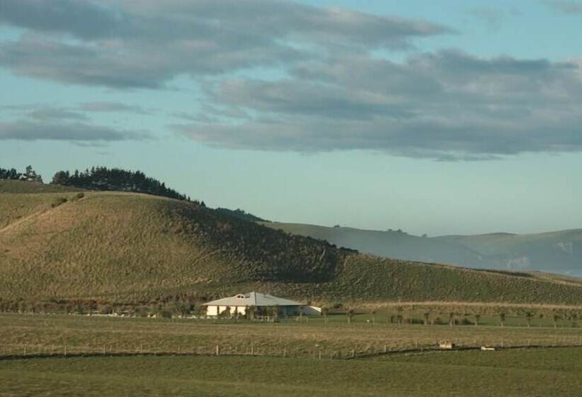 ユースホステル Old Bones Lodge