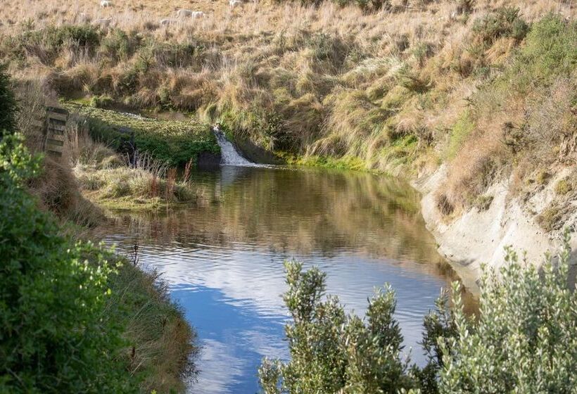 ユースホステル Old Bones Lodge