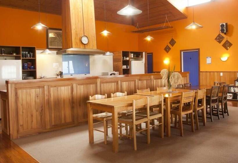 ユースホステル Old Bones Lodge