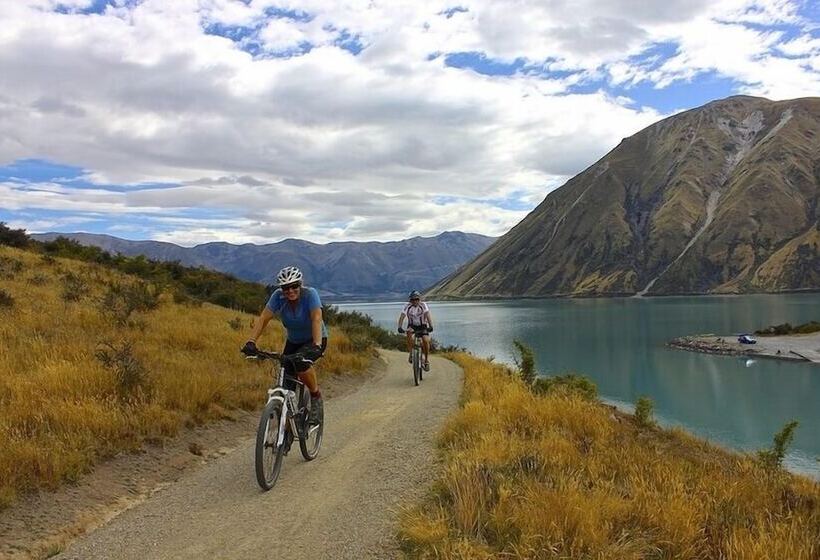 ユースホステル Old Bones Lodge