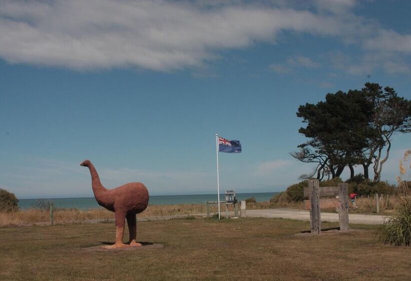 ユースホステル Old Bones Lodge