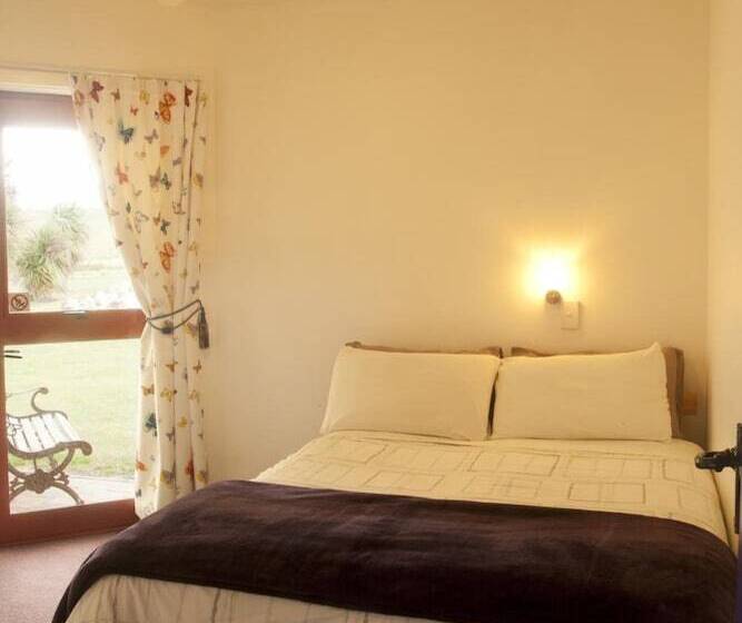 ユースホステル Old Bones Lodge