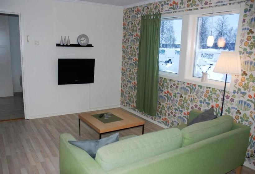 הוסטל Storstrand Kursgård