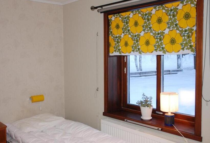 הוסטל Storstrand Kursgård