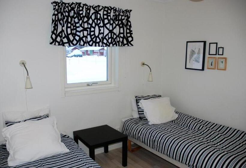 הוסטל Storstrand Kursgård