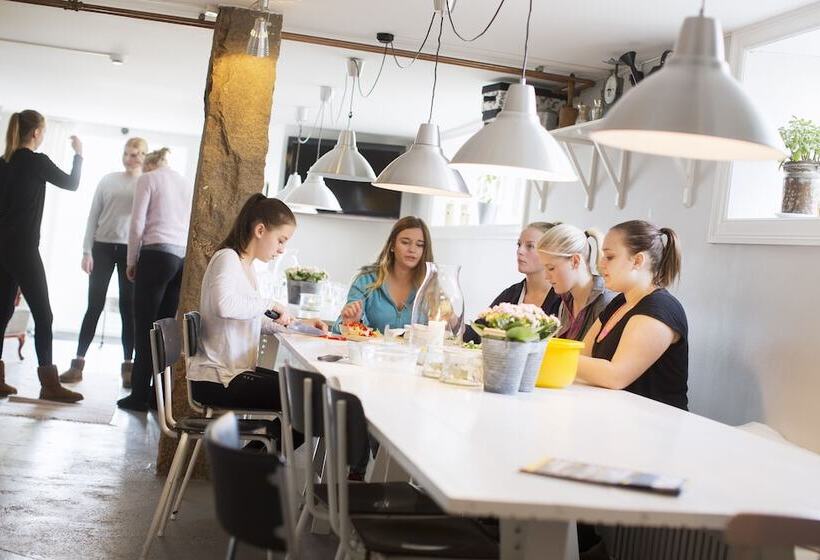 旅馆 Strandvillan Hotell Och Bed & Breakfast