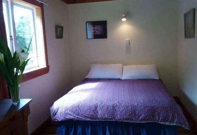 הוסטל The Innlet, Country Apartments And Cottages