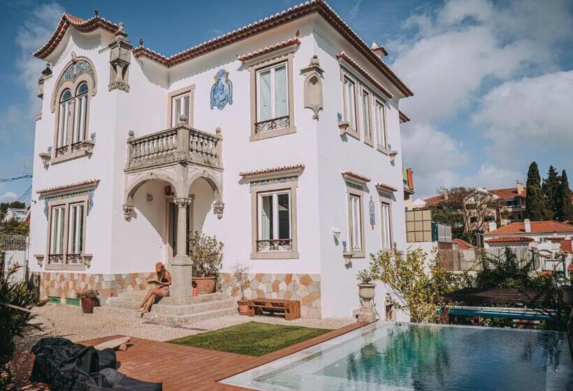 הוסטל The Salty Pelican Beach Retreat