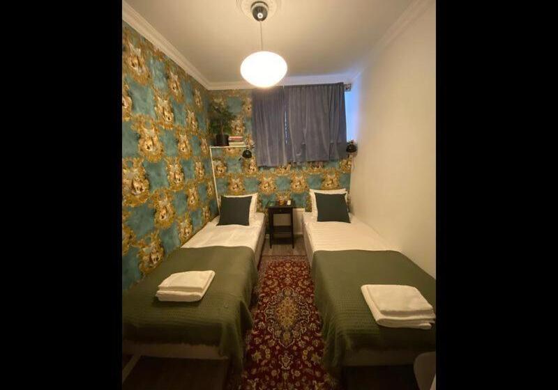 הוסטל Tre Små Rum