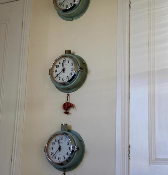 هاستل Verandahs Parkside Lodge