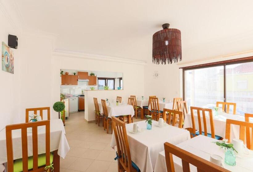 הוסטל West Side Guesthouse