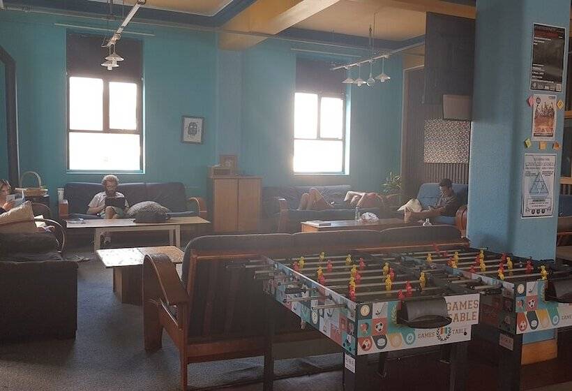 호스텔 Wild Zebra Backpackers