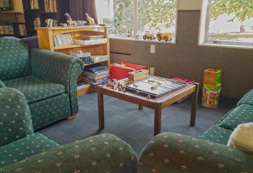 הוסטל Zula Lodge