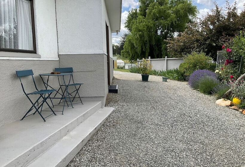 Alexandra Garden Court Motel