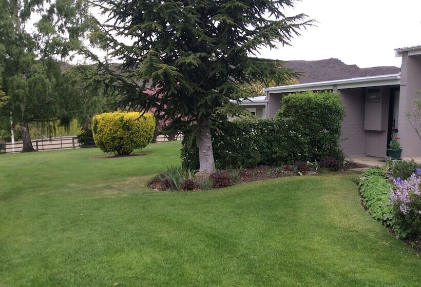 Alexandra Garden Court Motel