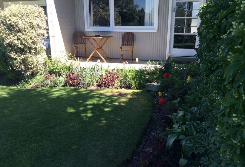 Alexandra Garden Court Motel